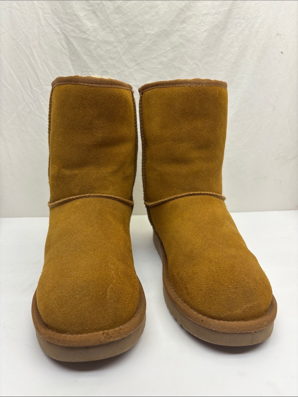 Koolaburra by UGG Classic Suede Winter Boots, size 8, box 2G